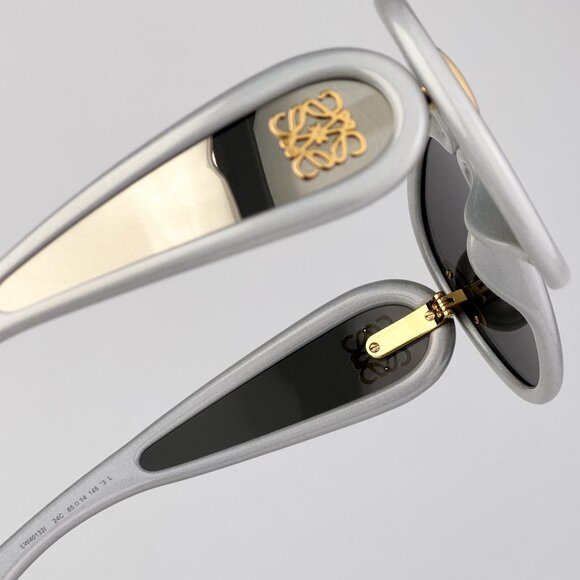 Loewe x Paula’s Ibiza Sunglasses – Metallic White Pilot Gold Mirror LW40132I 24C - Picture 8 of 11